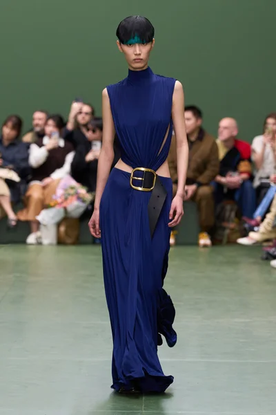 Look 2
